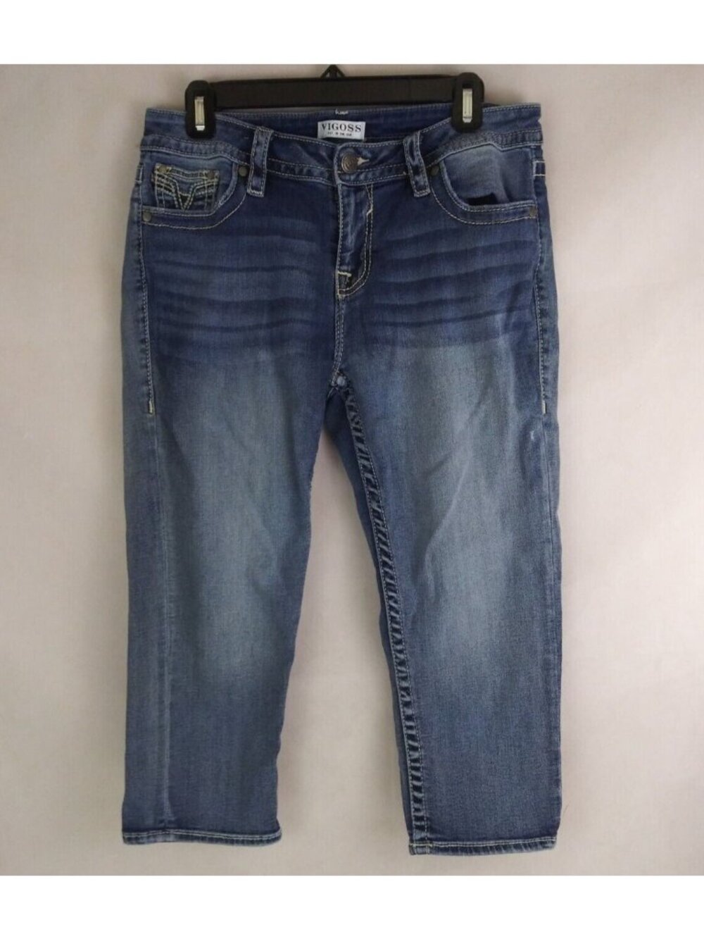 Vigoss Distressed Whiskered Embroidered Capri Jeans Size 10